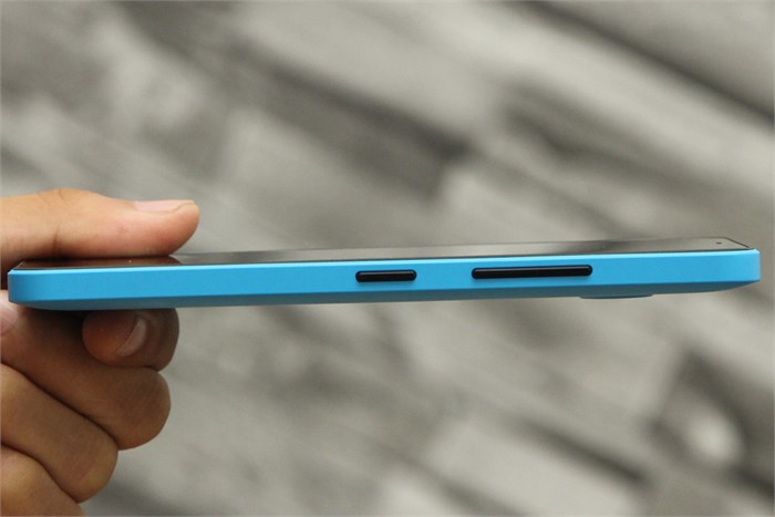 Điện thoại Microsoft Lumia 640 XL