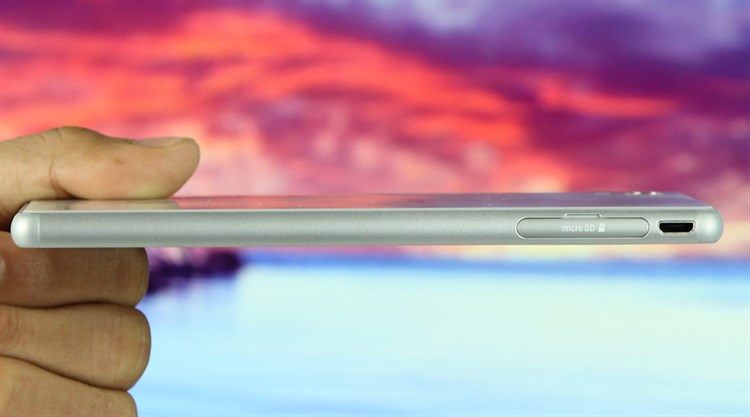 Điện thoại Sony Xperia M4 Aqua Dual