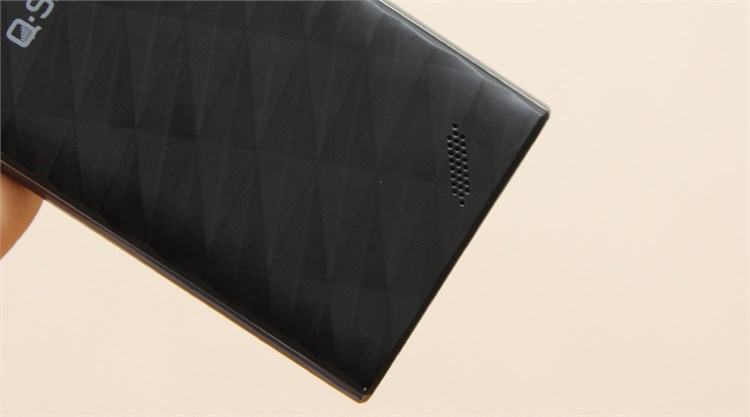 Điện thoại Q-Smart QS17