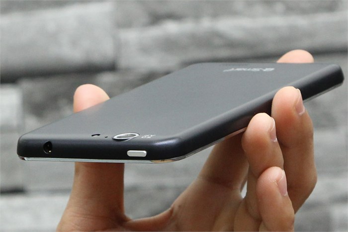 Điện thoại Q-Smart S29