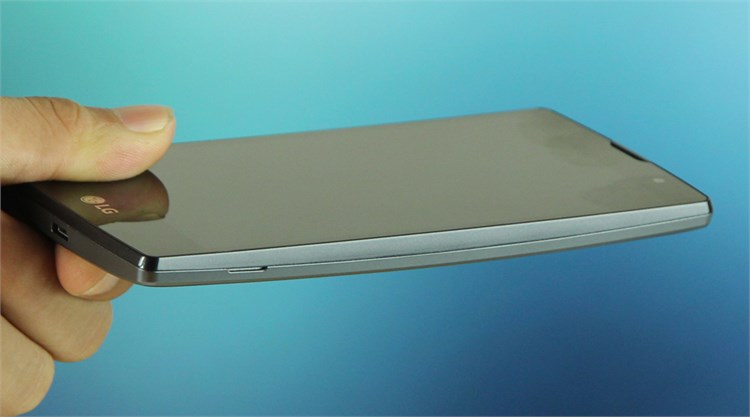 Điện thoại LG Magna Màu Đen