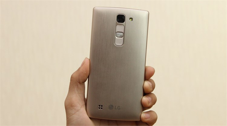 Điện thoại LG Magna Màu Vàng đồng