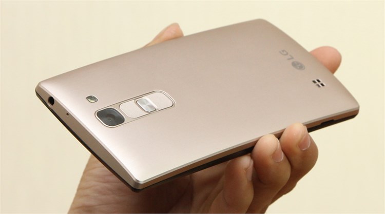 Điện thoại LG Magna Màu Vàng đồng