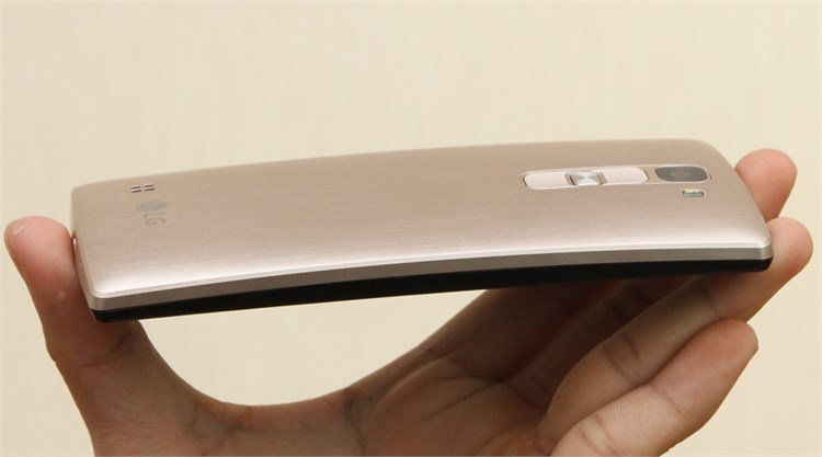 Điện thoại LG Magna Màu Vàng đồng