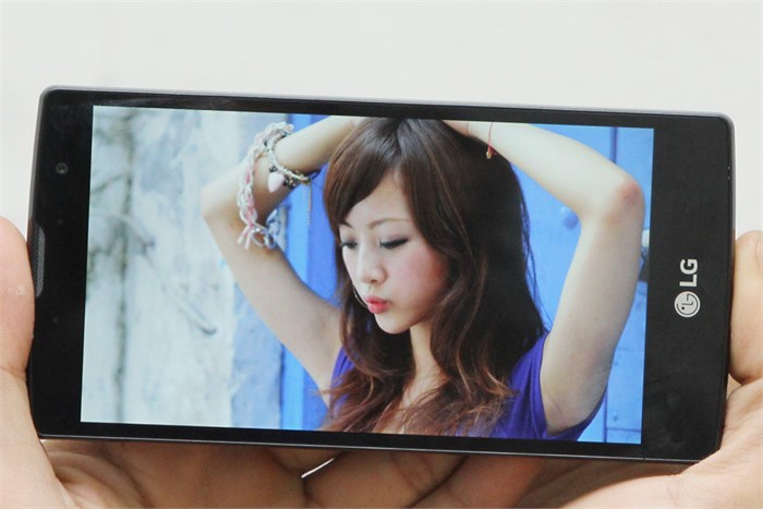 Điện thoại LG Magna Màu Đen