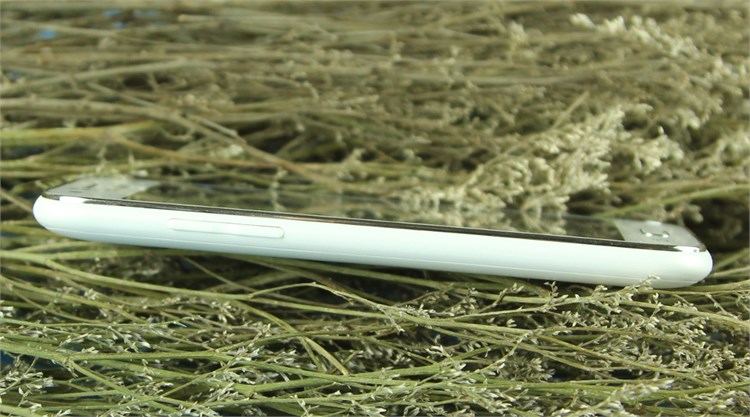 Điện thoại Samsung Galaxy J1