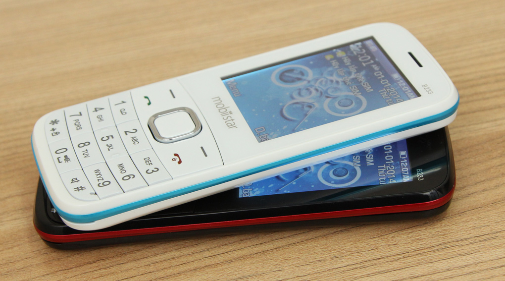 Máy có thiết kế mềm mại, bàn phím liền mạch đi kèm nhiều màu sắc vỏ nổi bật và thời trang.