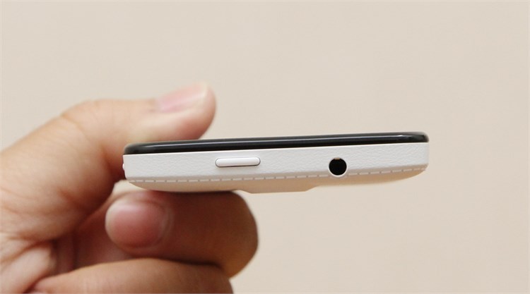 Điện thoại Mobiistar KAT 402C Màu Trắng