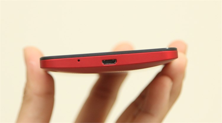 Điện thoại Asus Zenfone 5 (CPU-1.2GHz) Màu Đỏ