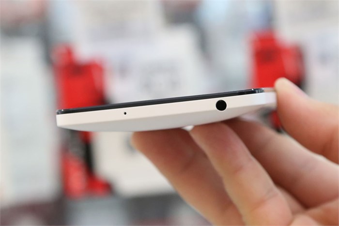 Điện thoại Asus Zenfone 5 (CPU-1.2GHz) Màu Trắng