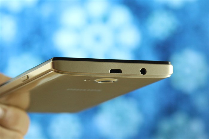 Điện thoại Philips W3500