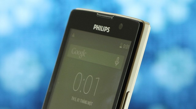 Các góc của Philips W3500 được thiết kế vuông vắn như dáng dấp của một quý ông lịch lãm, khỏe khoắn Các góc của Philips W3500 được thiết kế vuông vắn như dáng dấp của một quý ông lịch lãm, khỏe khoắn