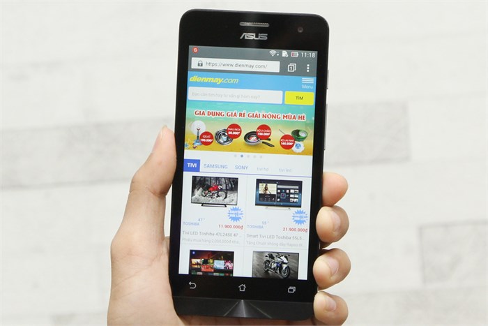 Điện thoại Asus Zenfone 5 (ROM 16GB)