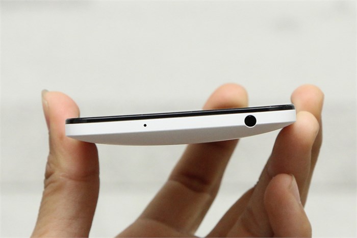 Điện thoại Asus Zenfone 5 (ROM 16GB)