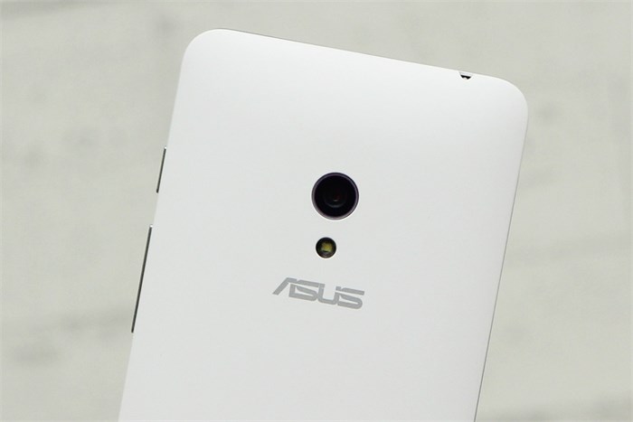 Điện thoại Asus Zenfone 5 (ROM 16GB)
