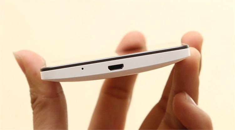 Điện thoại Asus Zenfone 5 (ROM 16GB)