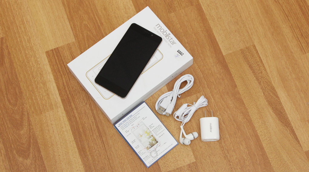 Bộ sản phẩm gồm: Hộp, Tai nghe, Sách hướng dẫn, Cây lấy sim