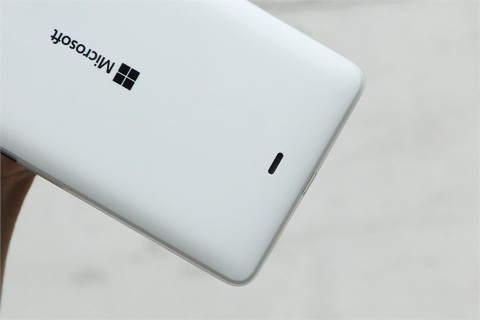 Điện thoại Microsoft Lumia 540 Màu Trắng