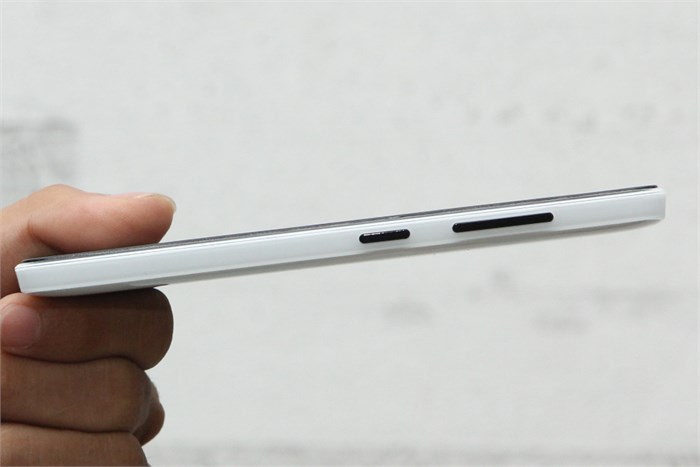 Điện thoại Microsoft Lumia 540 Màu Trắng