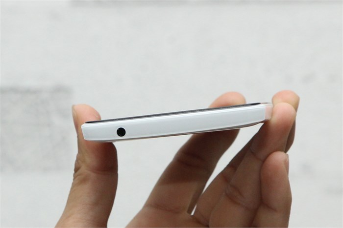 Điện thoại Microsoft Lumia 540 Màu Trắng