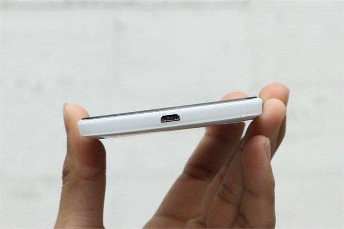 Điện thoại Microsoft Lumia 540 Màu Trắng