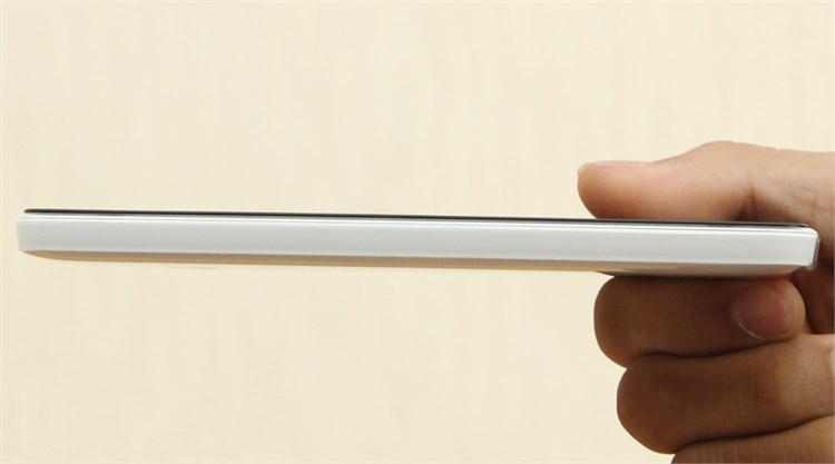 Điện thoại Microsoft Lumia 540 Màu Trắng