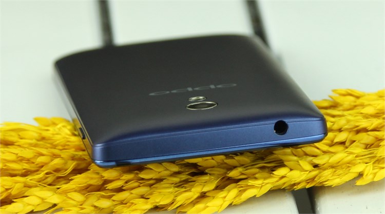 Điện thoại OPPO Joy Plus R1011 Màu Xanh Dương