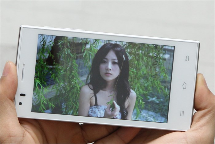 Điện thoại Mobiistar LAI Z Màu Trắng