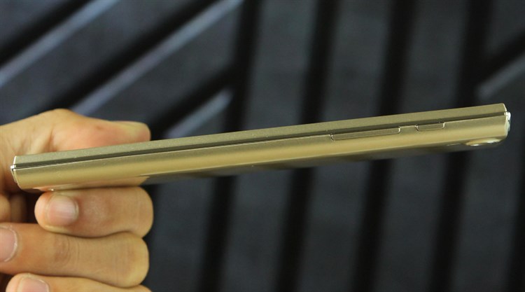 Điện thoại Mobiistar LAI Z Màu Vàng đồng