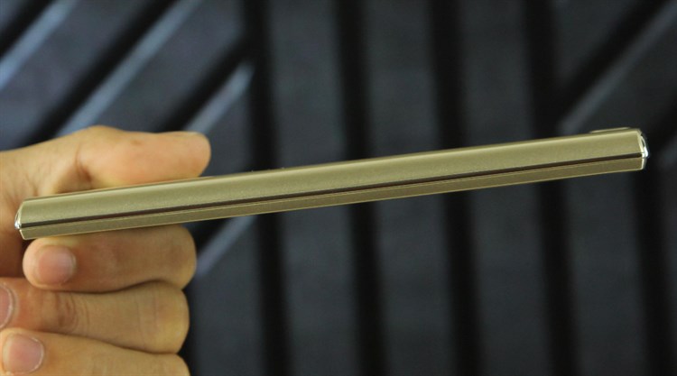 Điện thoại Mobiistar LAI Z Màu Vàng đồng