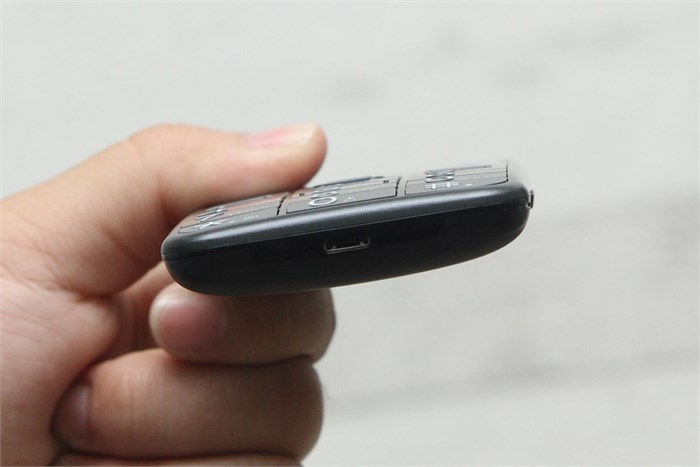 Điện thoại Philips E310 Màu Xám