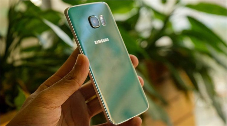 Điện thoại Samsung Galaxy S6 Edge 64GB Màu Xanh lá