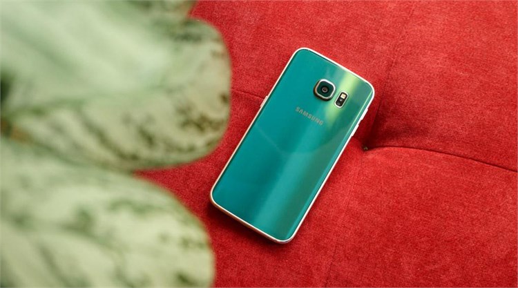 Điện thoại Samsung Galaxy S6 Edge 64GB Màu Xanh lá