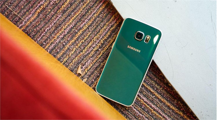 Điện thoại Samsung Galaxy S6 Edge 64GB Màu Xanh lá