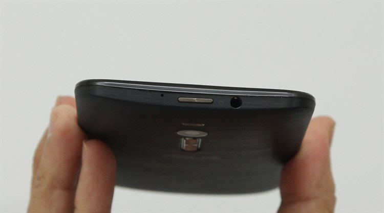 Điện thoại Asus Zenfone 2 2.3Ghz/4G/64G