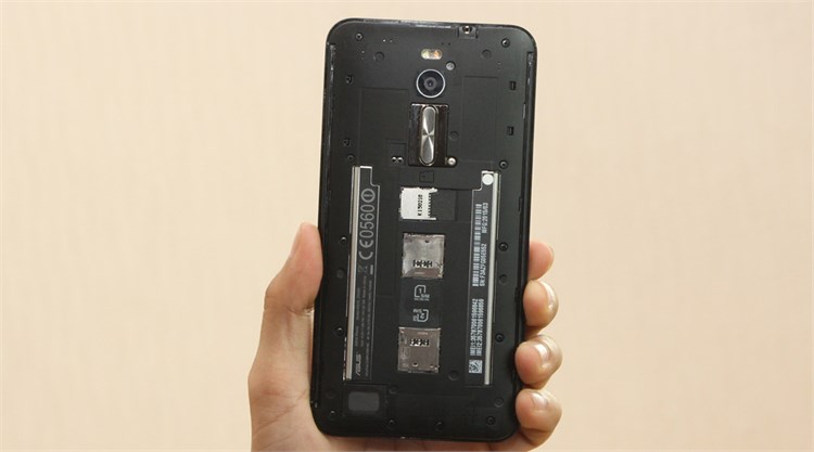 Điện thoại Asus Zenfone 2 1.8Ghz/4G/16G