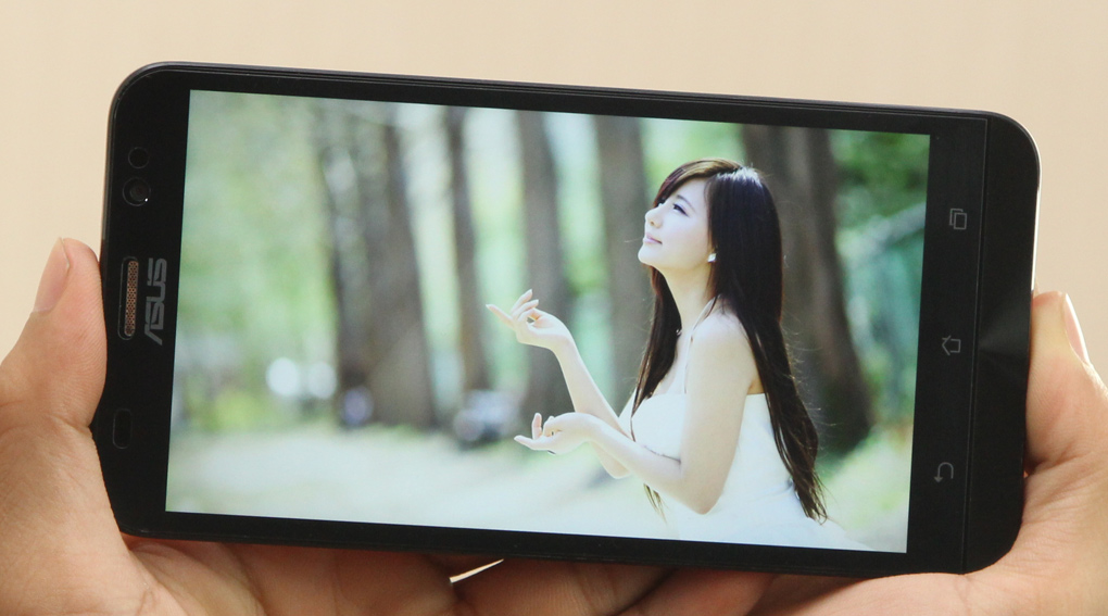 Điện thoại Asus Zenfone 2 1.8Ghz/4G/16G