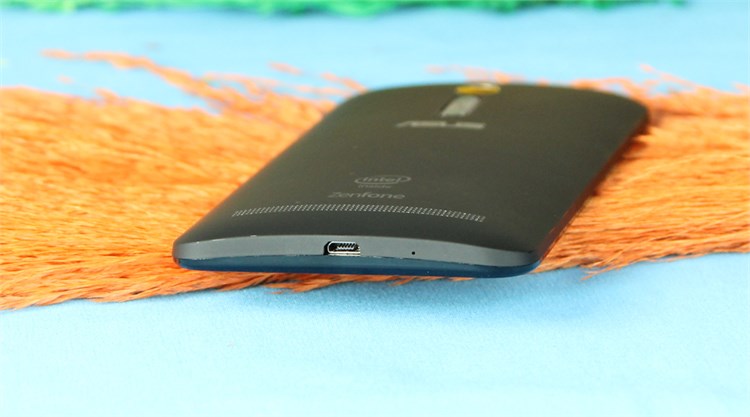 Điện thoại Asus Zenfone 2 1.8Ghz/2G/16G Màu Đen