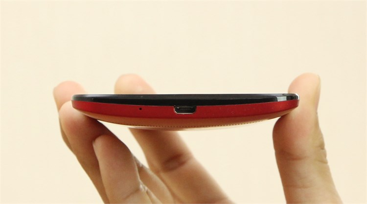 Điện thoại Asus Zenfone 2 1.8Ghz/2G/16G Màu Đỏ