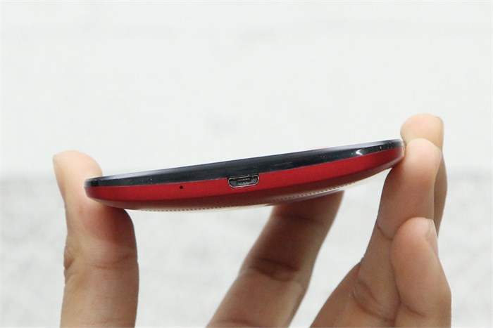 Điện thoại Asus Zenfone 2 1.8Ghz/2G/16G Màu Đỏ