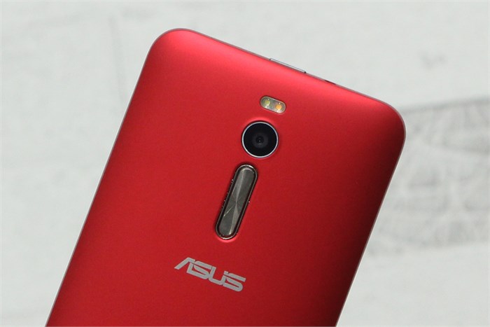 Điện thoại Asus Zenfone 2 1.8Ghz/2G/16G Màu Đỏ