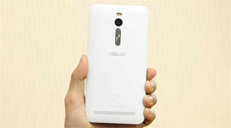Điện thoại Asus Zenfone 2 1.8Ghz/2G/16G Màu Trắng