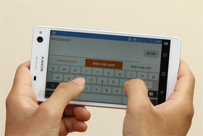 Điện thoại Sony Xperia C4 Dual Màu Trắng