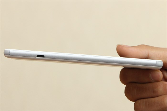 Điện thoại Sony Xperia C4 Dual Màu Trắng