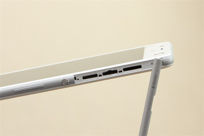 Điện thoại Sony Xperia C4 Dual Màu Trắng