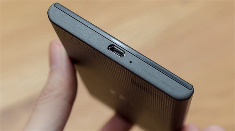 Điện thoại BlackBerry Leap