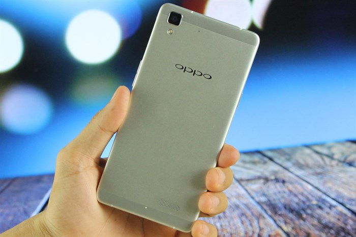 Điện thoại OPPO R7 Lite