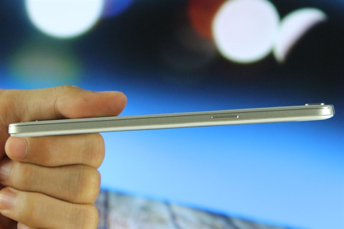 Điện thoại OPPO R7 Lite