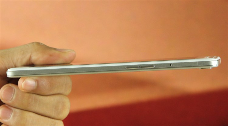 Điện thoại OPPO R7 Lite