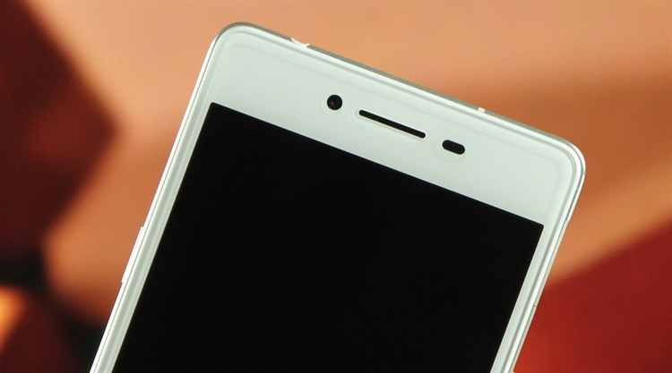 Điện thoại OPPO R7 Lite